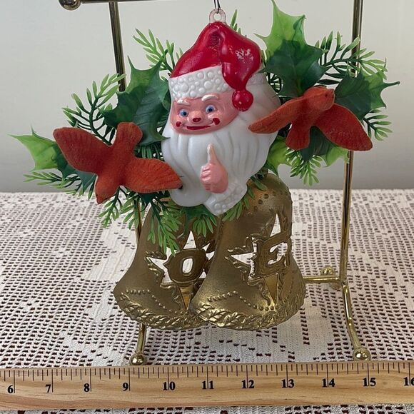 Vintage plastic Santa Claus with bells and wreath Christmas ornament - Picture 6 of 16